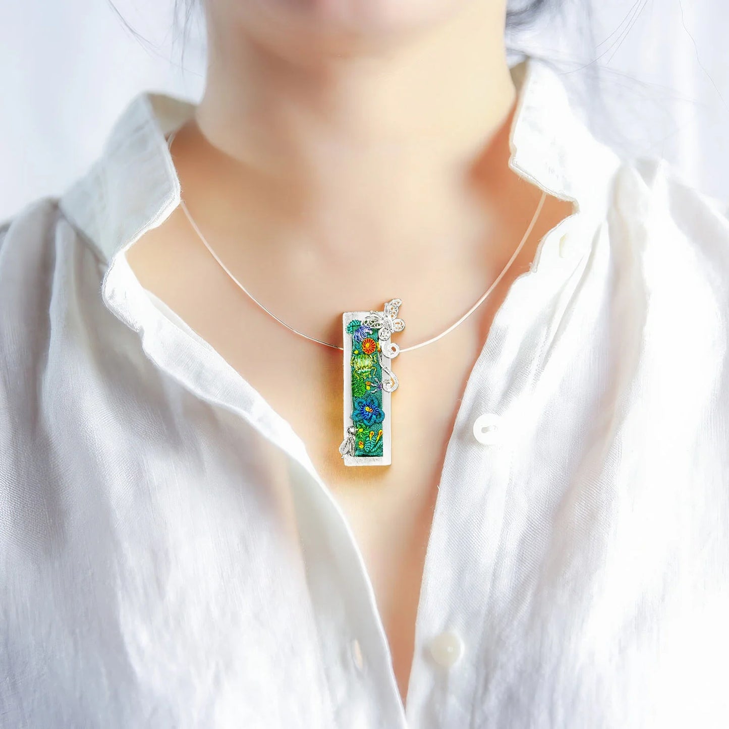 Filigree silver embroidered rectangular pendant necklace - Blue