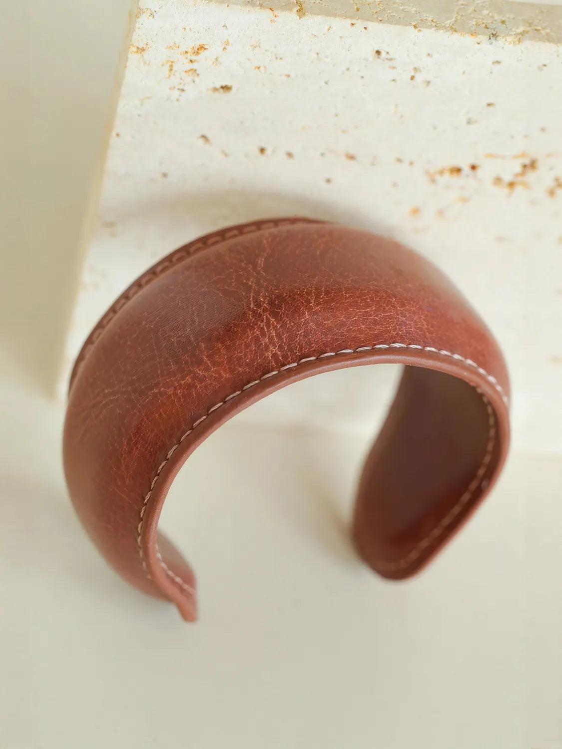 Simple open leather bracelet - L