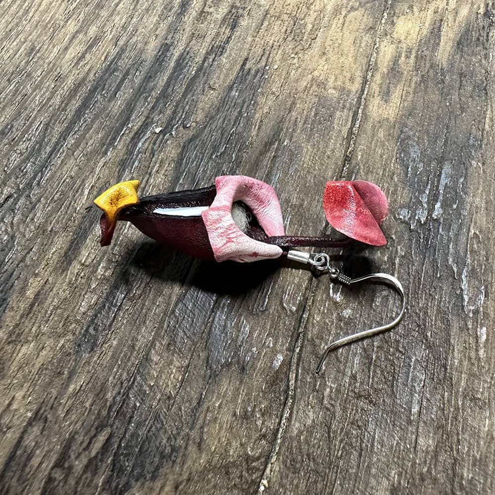 Leather nepenthes earring - red