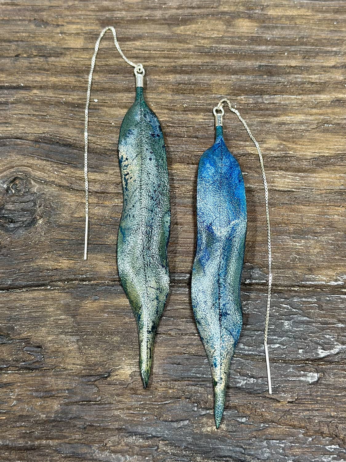 Handmade Willow Leaves Leather Thread-Thru Earrings - Blue