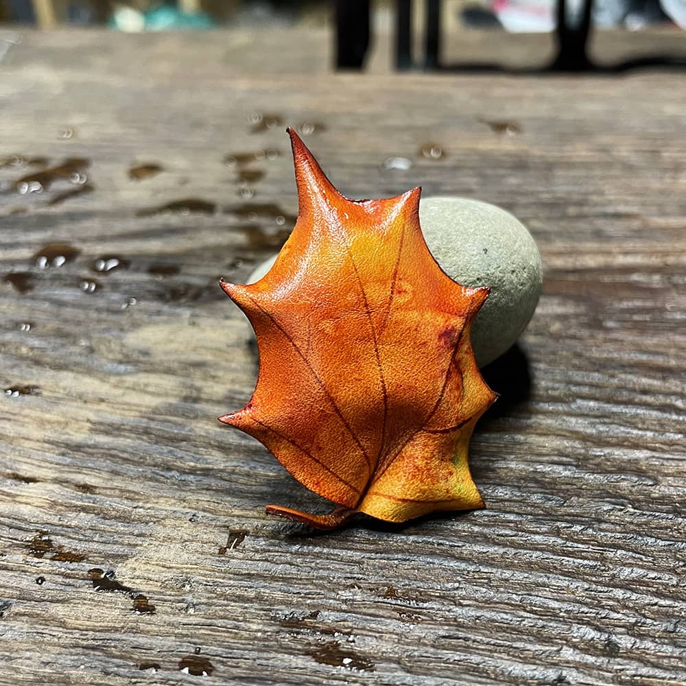 Polygonal Leaves Hand-Dyed Handmade Leather Brooch