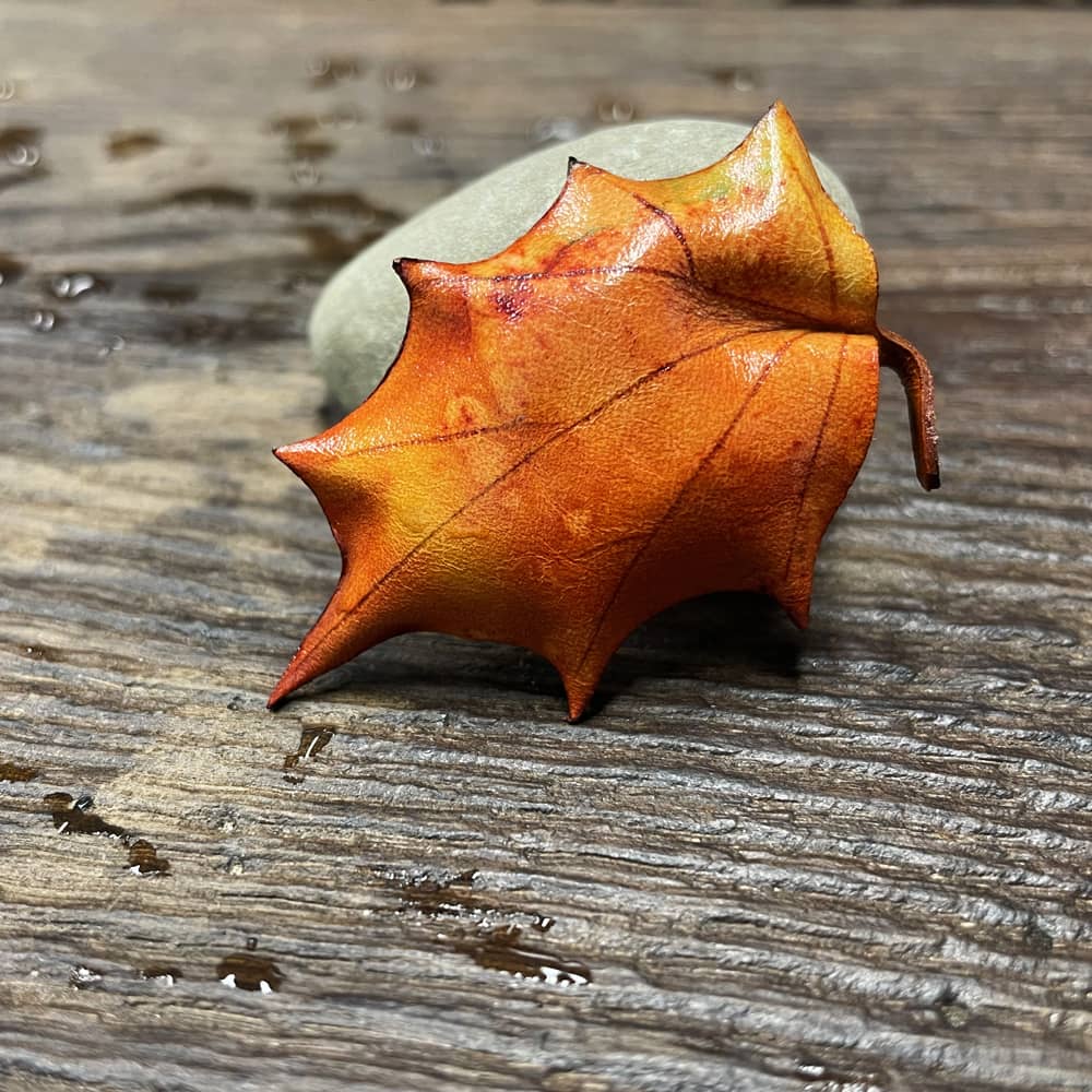 Polygonal Leaves Hand-Dyed Handmade Leather Brooch