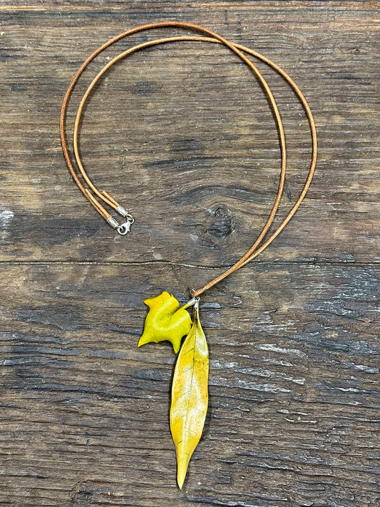 Leather double leaf pendant necklace